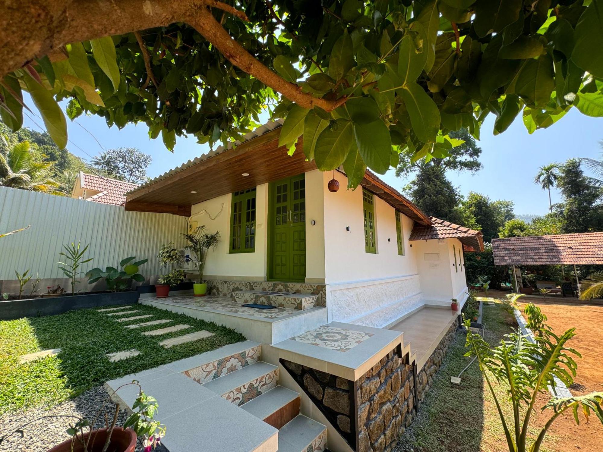 Calm Shack - 2 Bedroom-Boutique Farm Stay มุนนาร์ ภายนอก รูปภาพ