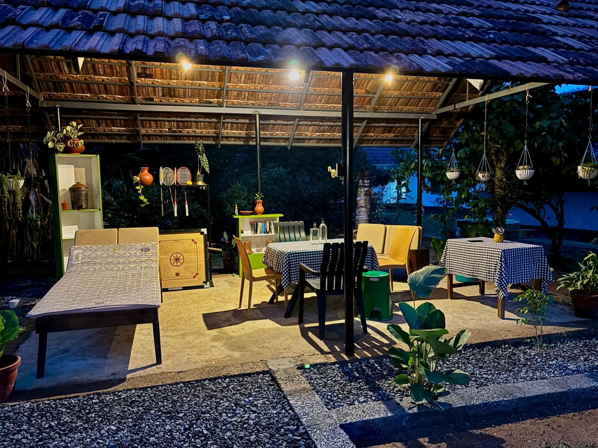 Calm Shack - 2 Bedroom-Boutique Farm Stay มุนนาร์ ภายนอก รูปภาพ